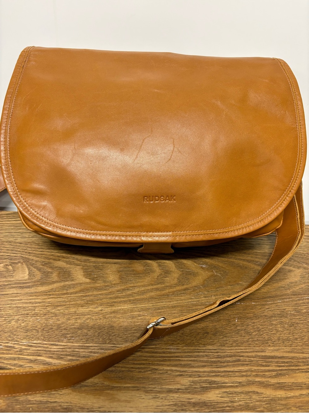 RUDSAK | Vintage Leather Messenger Crossbody Bag - Made in Canada